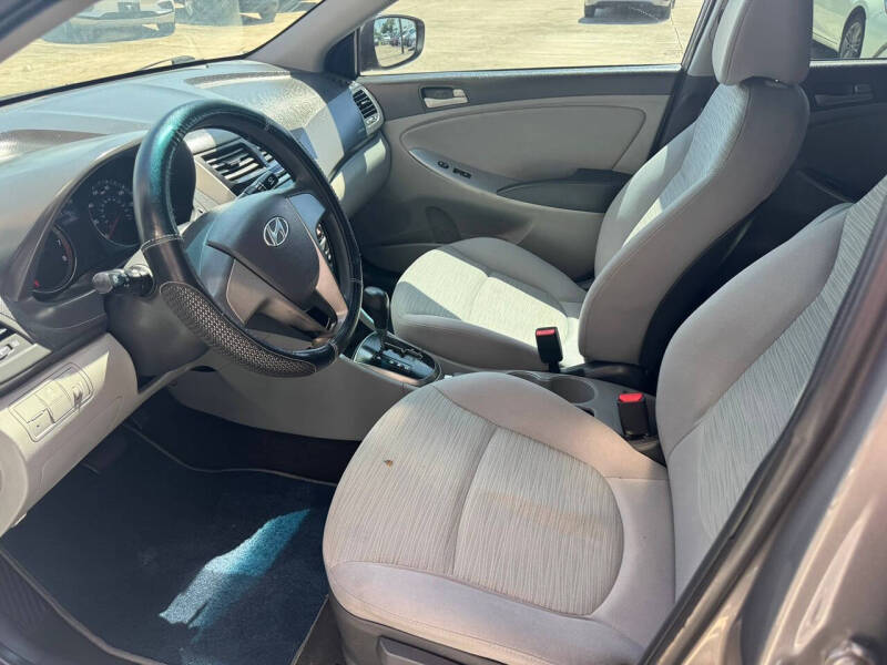 2017 Hyundai Accent Value Edition