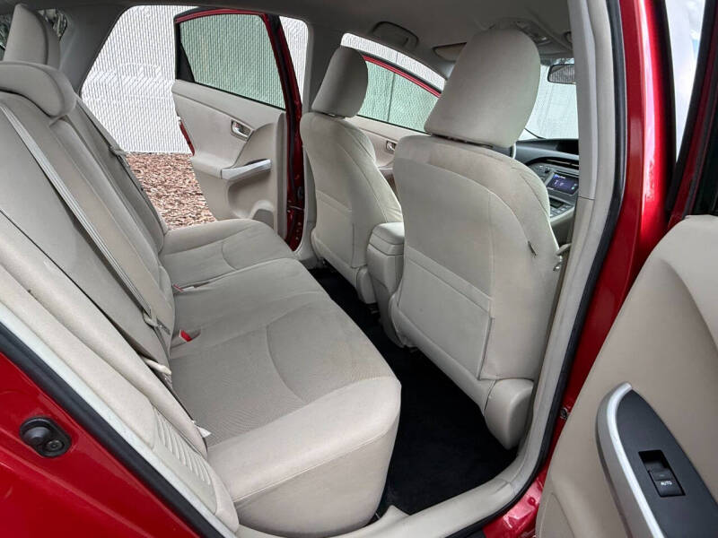 2012 Toyota Prius Two