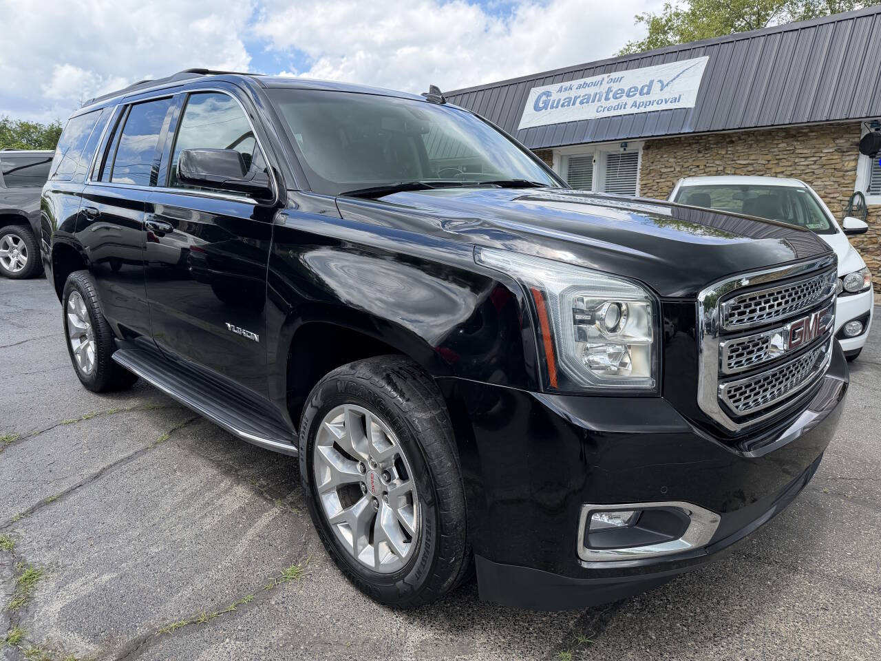Black 2018 GMC Yukon SLE 4x4 SLE 4dr SUV 1