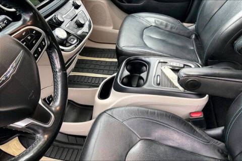 2021 Chrysler Pacifica Touring L