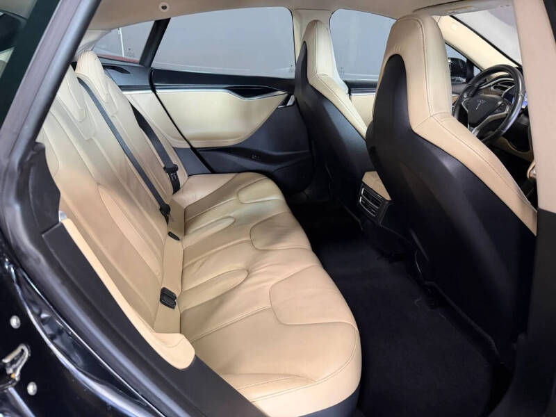 2013 Tesla Model S