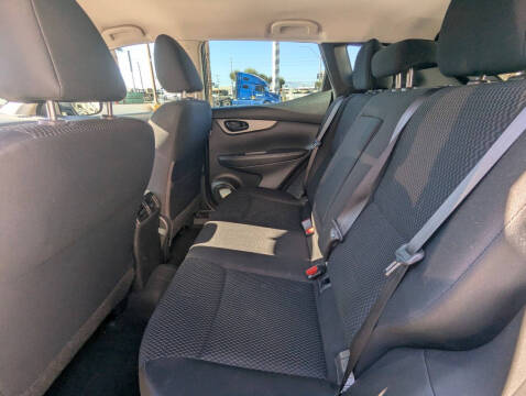 2017 Nissan Rogue Sport S