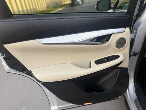 2019 Infiniti QX50 Essential