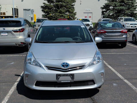2014 Toyota Prius v Three