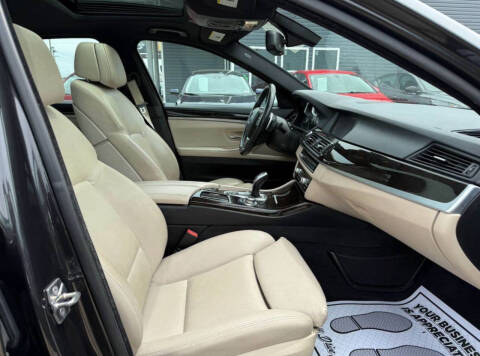 2012 BMW 5 Series 550i xDrive