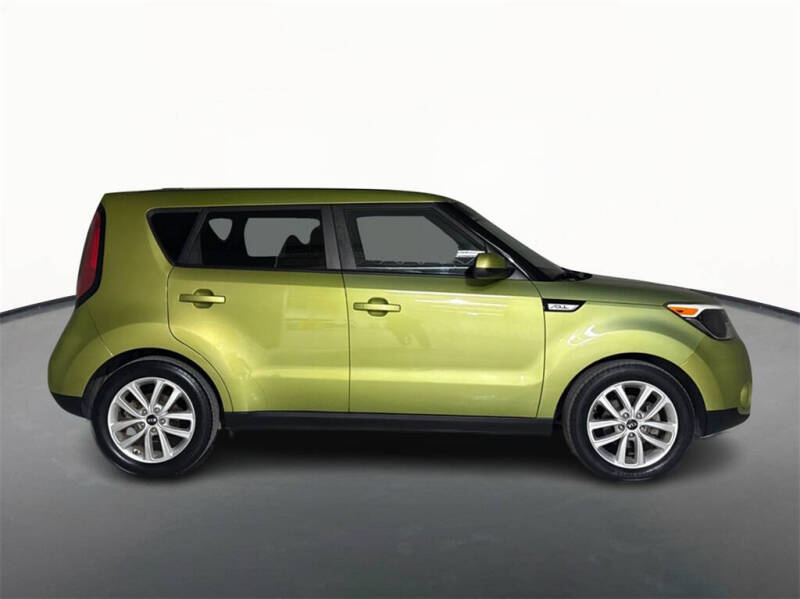 2017 Kia Soul +