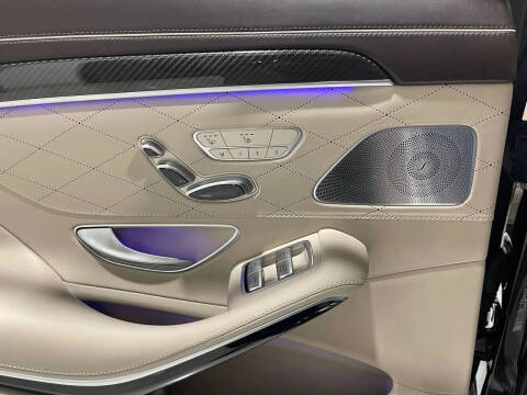 2016 Mercedes-Benz S-Class AMG S 63