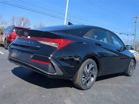 2025 Hyundai Elantra Hybrid Limited