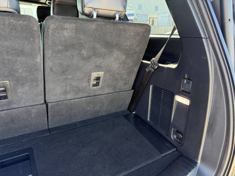 2023 Ford Expedition Platinum