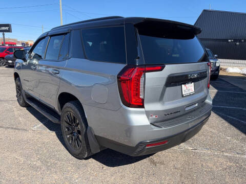 2023 GMC Yukon SLT