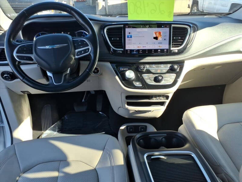 2021 Chrysler Pacifica Hybrid Touring L