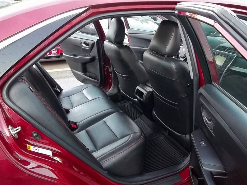 2017 Toyota Camry SE