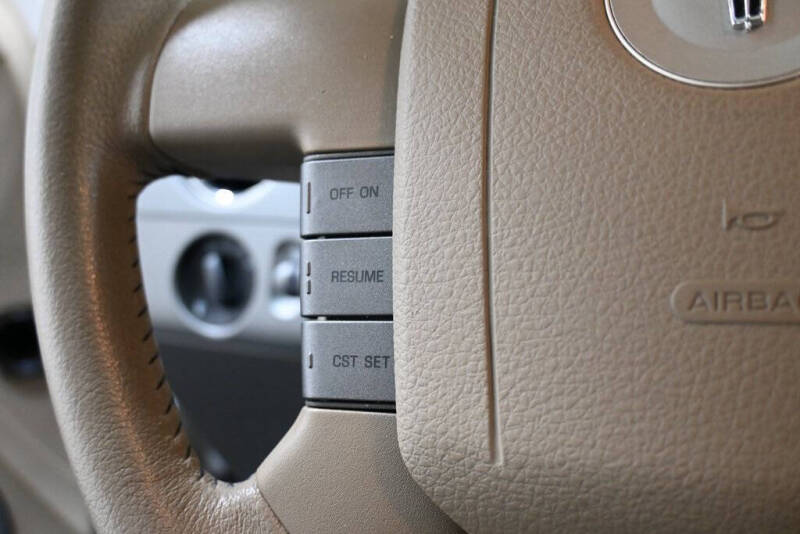 2006 Lincoln Mark LT