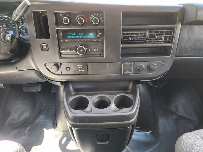 2016 GMC Savana 2500