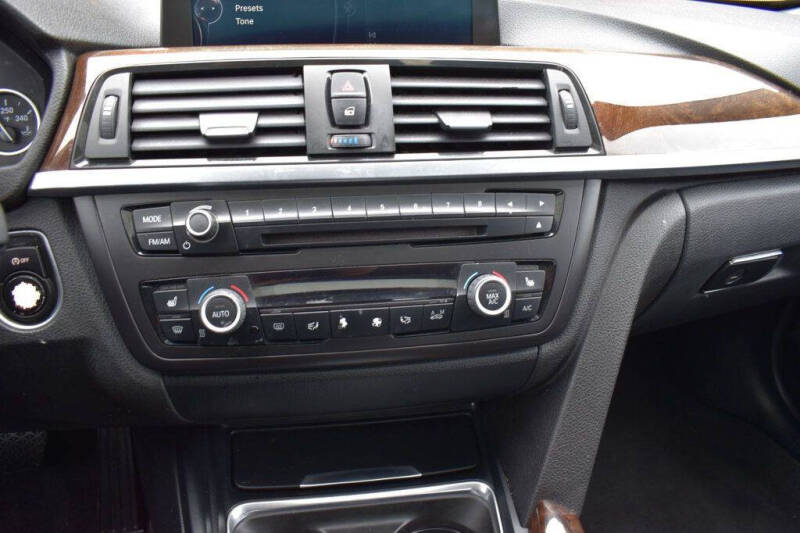 2015 BMW 3 Series 328i xDrive