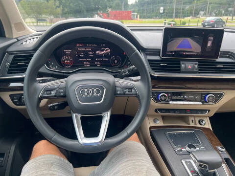 2019 Audi Q5 quattro Premium Plus 45 TFSI