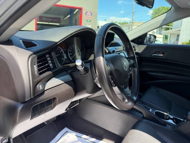 2017 Acura ILX w/Tech