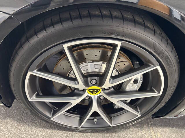 2024 Lotus Emira 20