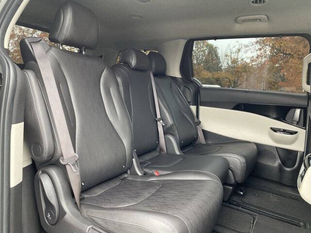 2022 Kia Carnival EX