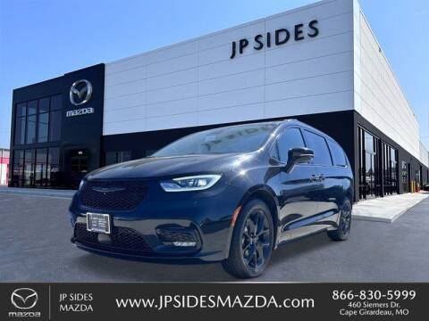 2021 Chrysler Pacifica for sale at JP Sides Mazda in Cape Girardeau MO