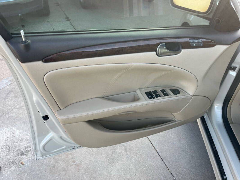 2011 Buick Lucerne CXL