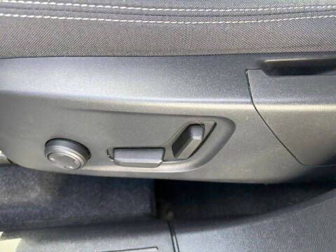 2023 Volvo XC40 B5 Core