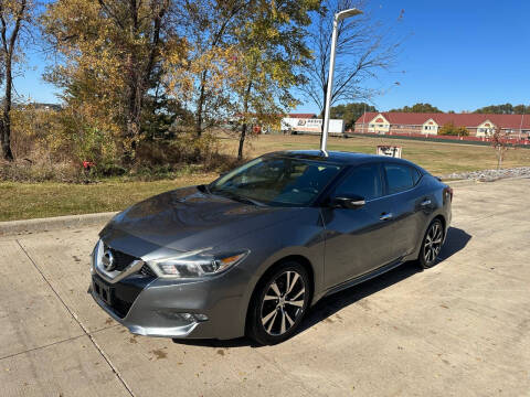 2017 Nissan Maxima for sale at United Motors in Saint Cloud MN