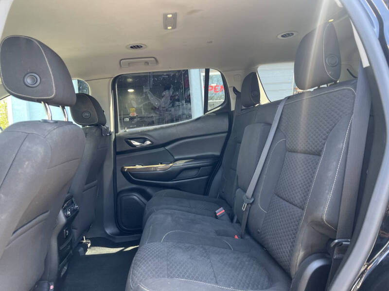 2017 GMC Acadia SLE-1