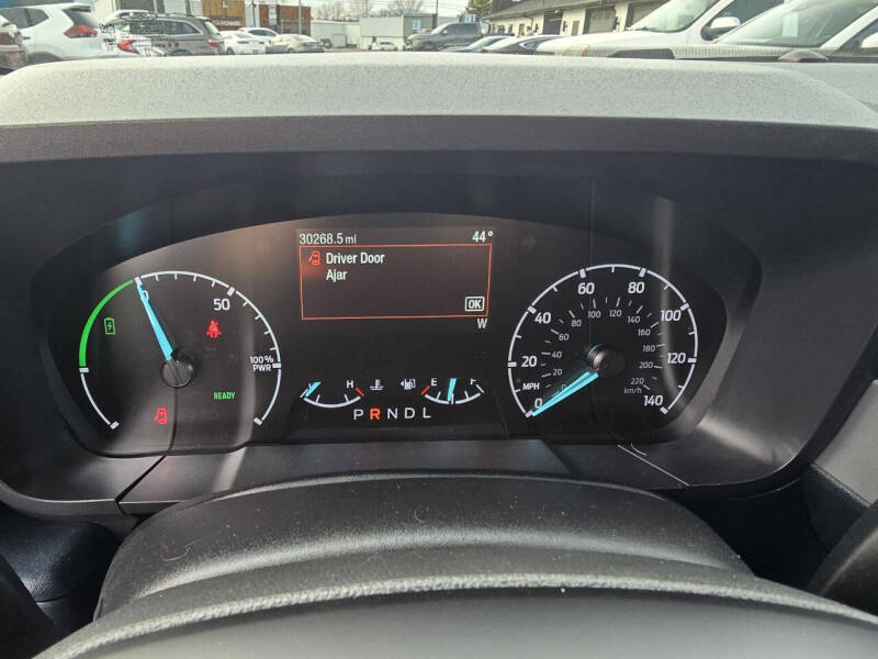 2023 Ford Maverick XL