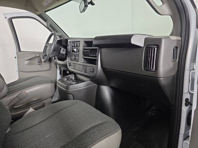 2024 Chevrolet Express 2500