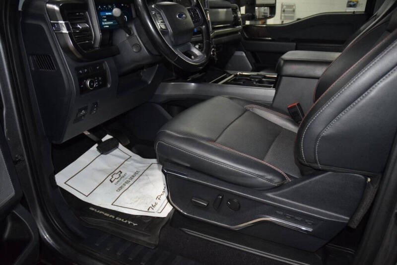 2023 Ford F-450 Super Duty Lariat