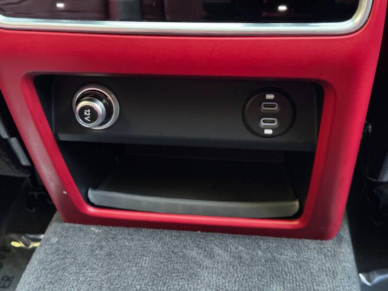 2022 Porsche Cayenne Turbo S E-Hybrid