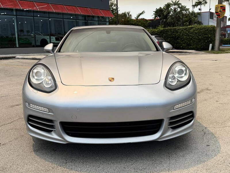 2016 Porsche Panamera