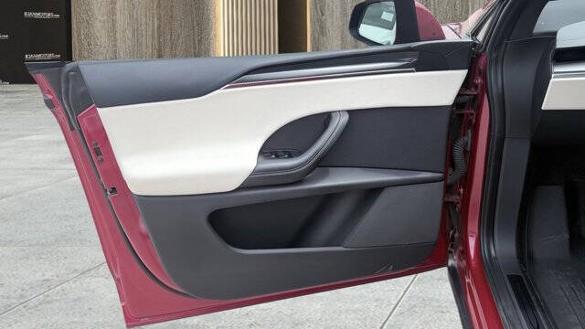 2022 Tesla Model X Plaid