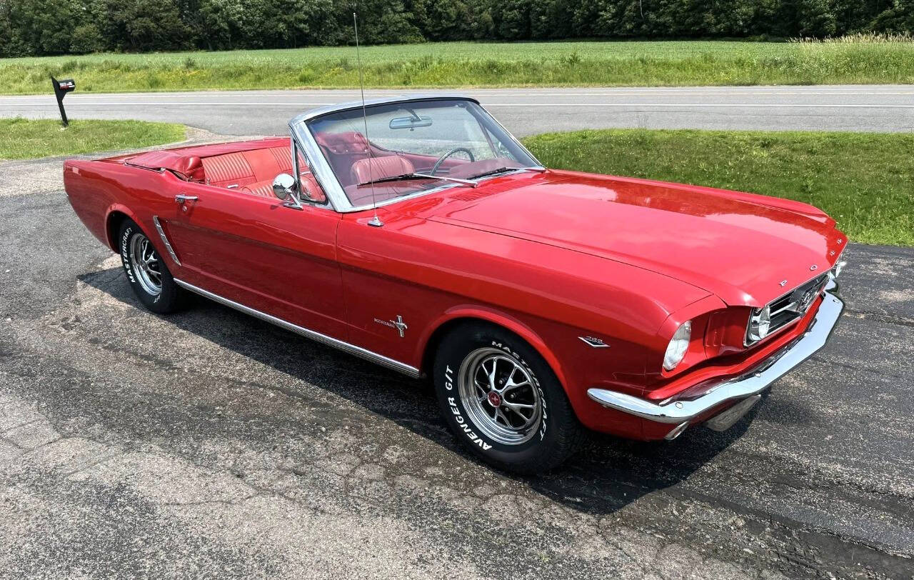 1965 Ford Mustang 12