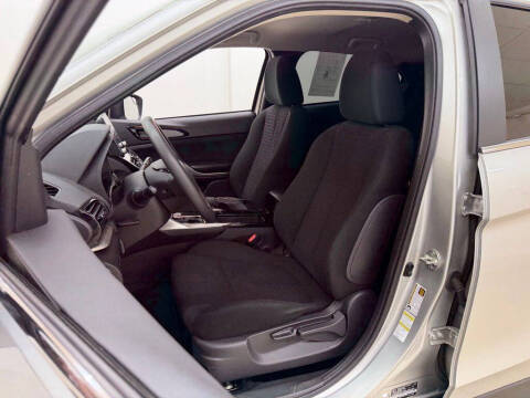2024 Mitsubishi Eclipse Cross LE