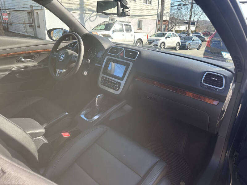 2012 Volkswagen Eos Executive SULEV