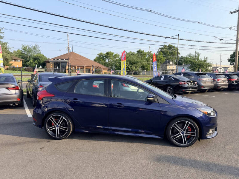 2017 Ford Focus ST
