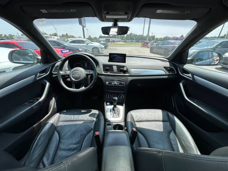 2016 Audi Q3 2.0T quattro Prestige