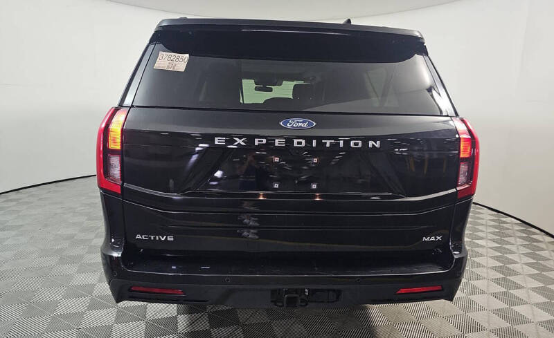 2025 Ford Expedition MAX Active