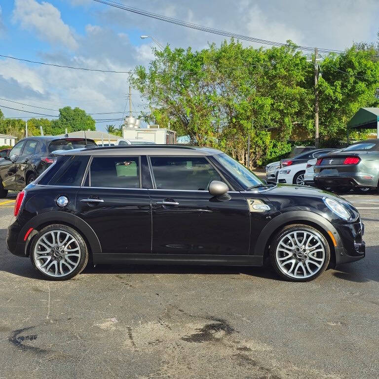 2018 MINI Hardtop 4 Door for sale at SouthMotor Miami in Hialeah, FL