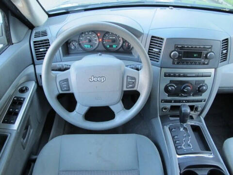 2006 Jeep Grand Cherokee Laredo