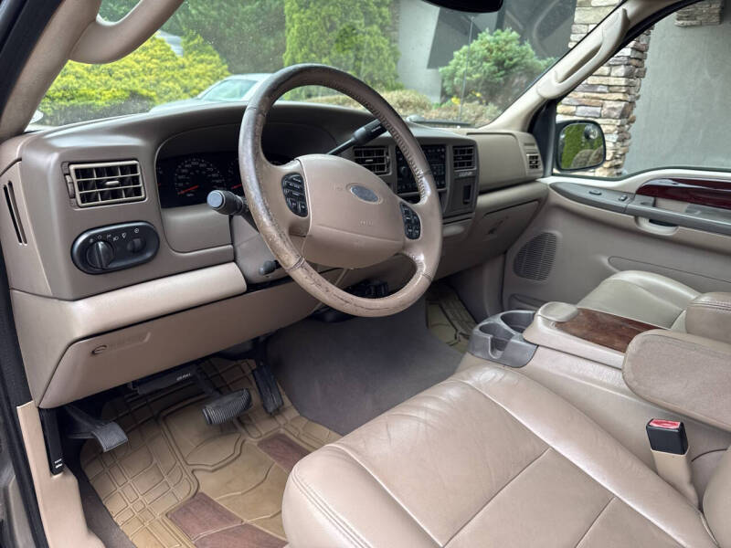 2004 Ford Excursion Limited