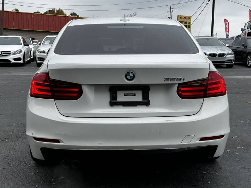 2012 BMW 3 Series 328i