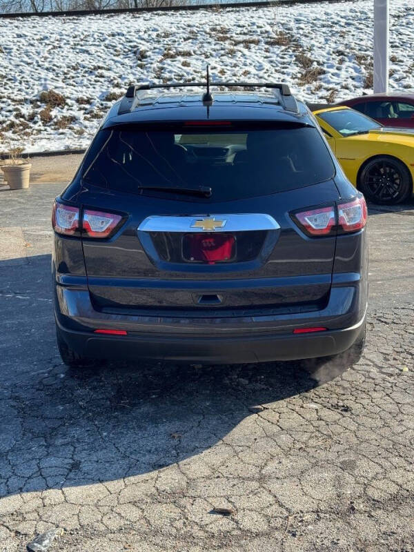 2017 Chevrolet Traverse LS