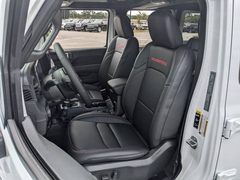 2025 Jeep Wrangler Rubicon X