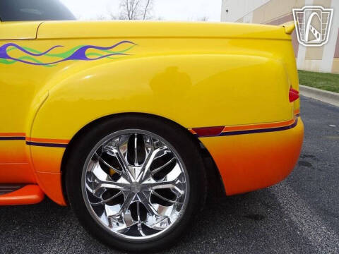 2004 Chevrolet SSR LS