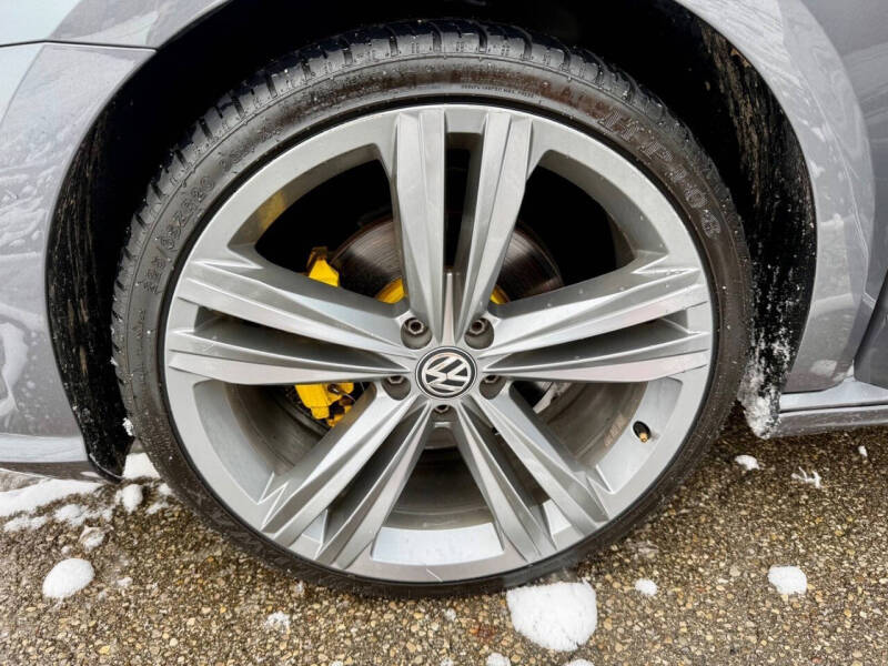 2017 Volkswagen Passat 1.8T R-Line