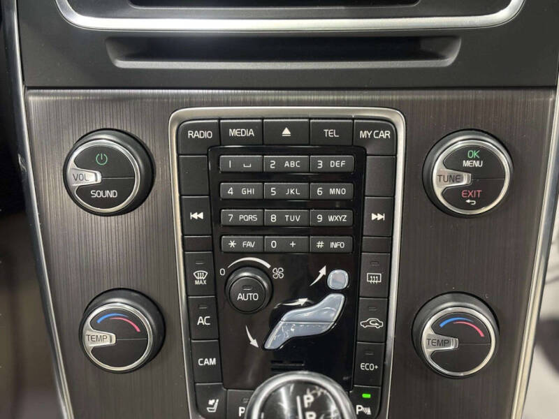 2015 Volvo S60 T5 Drive-E Premier Plus