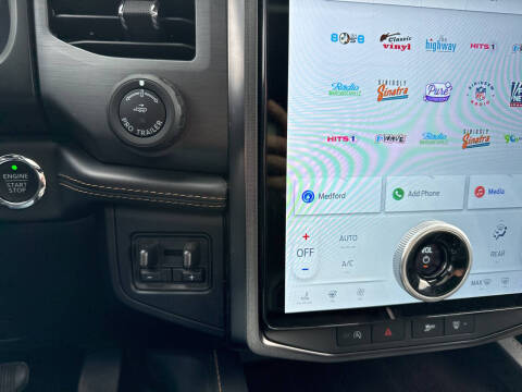 2023 Ford Expedition MAX Platinum